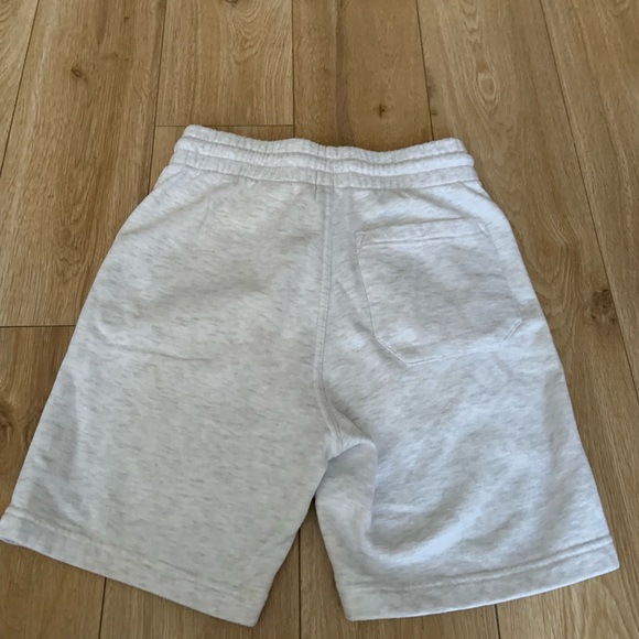 Two pairs of sweatshorts - Picture 4 of 4